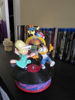 Vintage 1988 Garfield Musical Figure Set